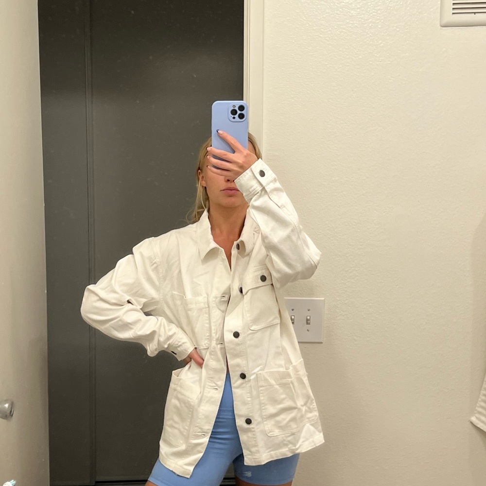 Fashion Nova Men white jeans jacket. Size S. New, never been worn.